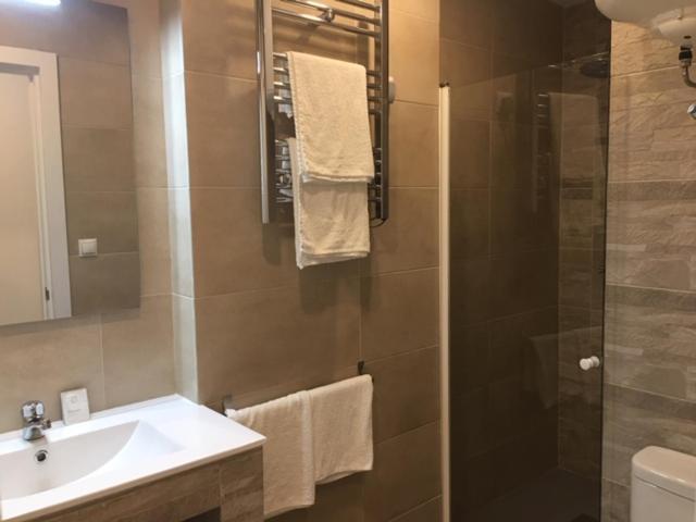 Rooms H Skyline Alcorcón Eksteriør billede