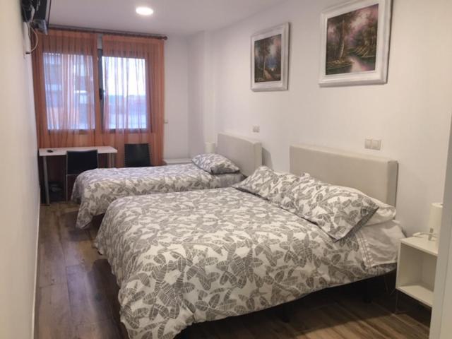 Rooms H Skyline Alcorcón Eksteriør billede