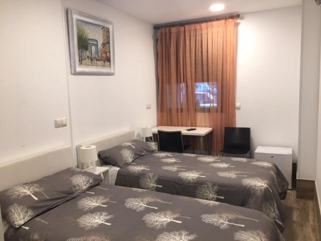 Rooms H Skyline Alcorcón Eksteriør billede